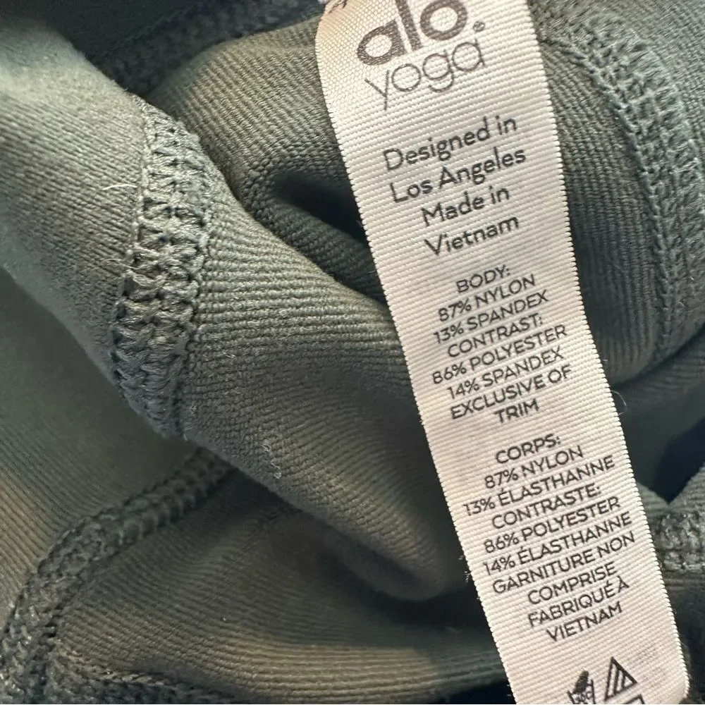 ALO High-Waist Moto Legging full length army green XS